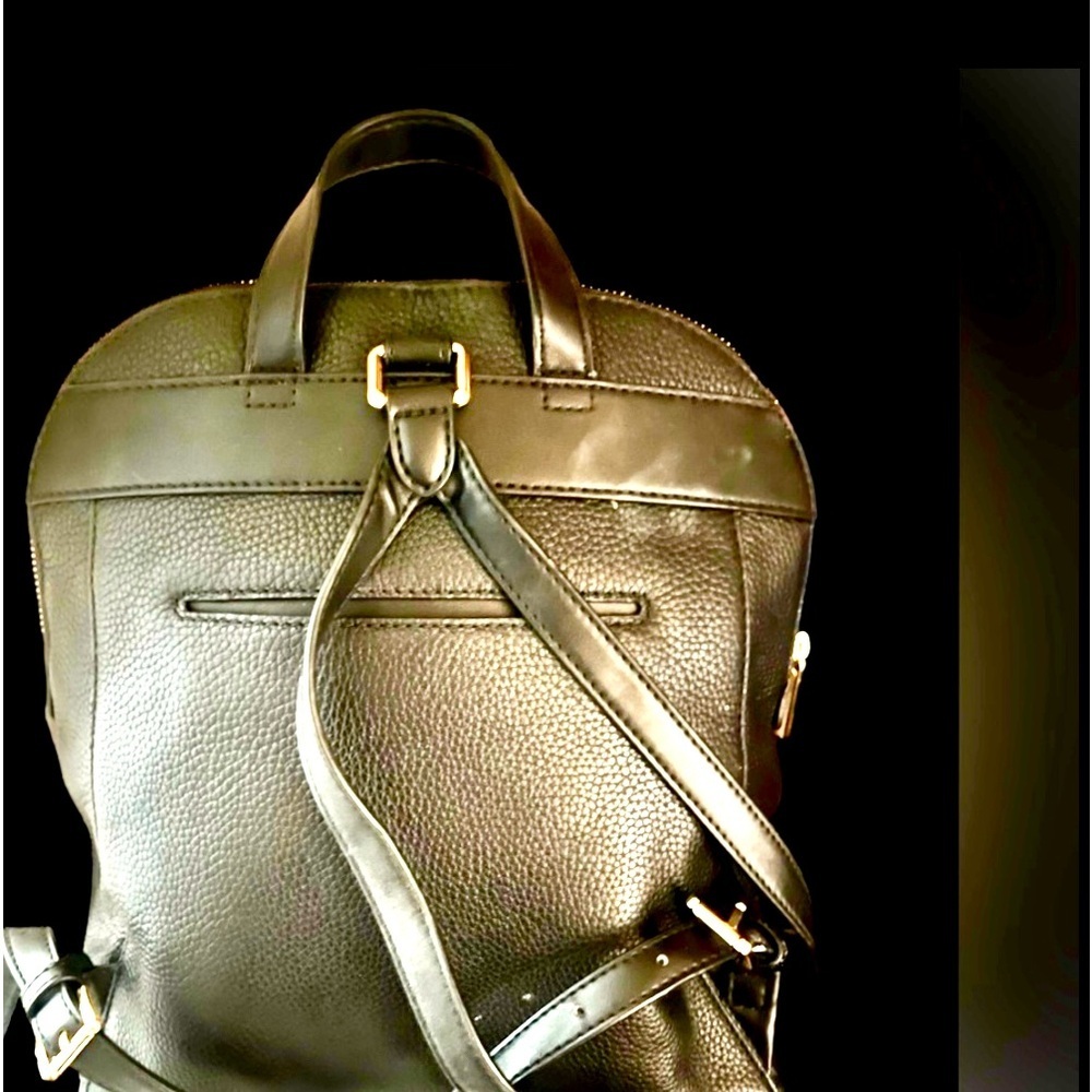 BACKPACK SLEEK MICHAEL KORS Rhea Zip Black NEW Medium CAVIAR Thick Leather - Picture 2 of 5